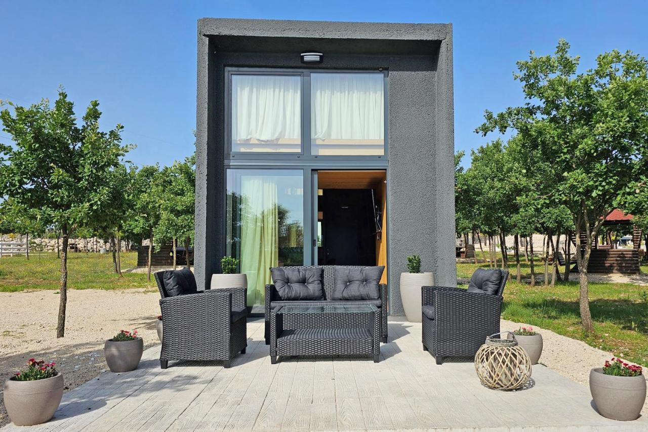 Bungalovi Amfora Ljubuski Exterior photo